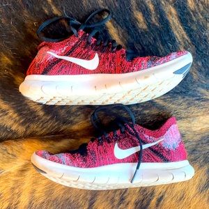 Nike free flyknit size 6.5 women’s